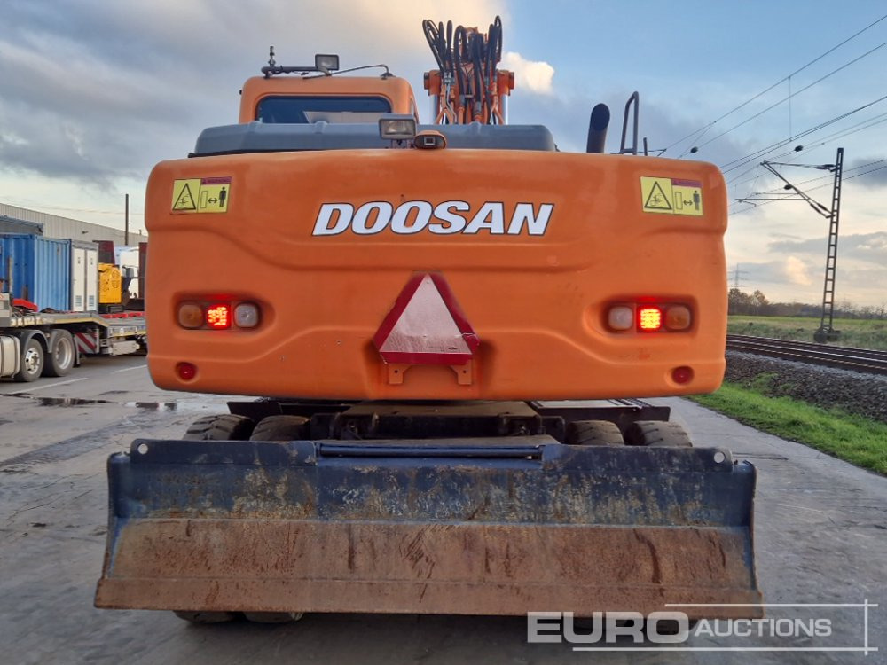 2010 Doosan DX170W - Excavator pe roţi: Foto 4 2010 Doosan DX170W - Excavator pe roţi: Foto 4