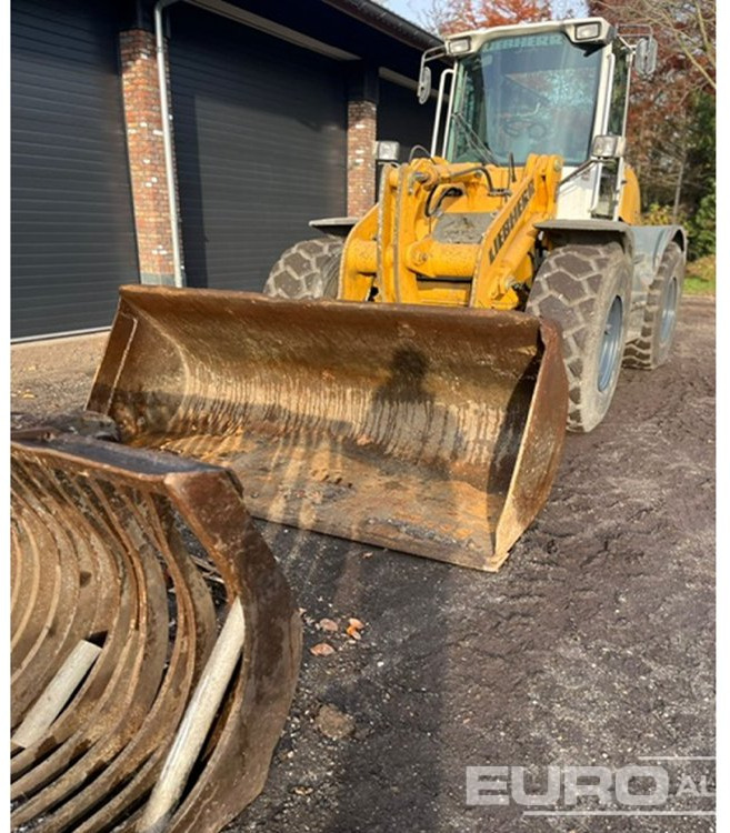 Încărcător frontal pe pneuri 2012 Liebherr L514: Foto 10