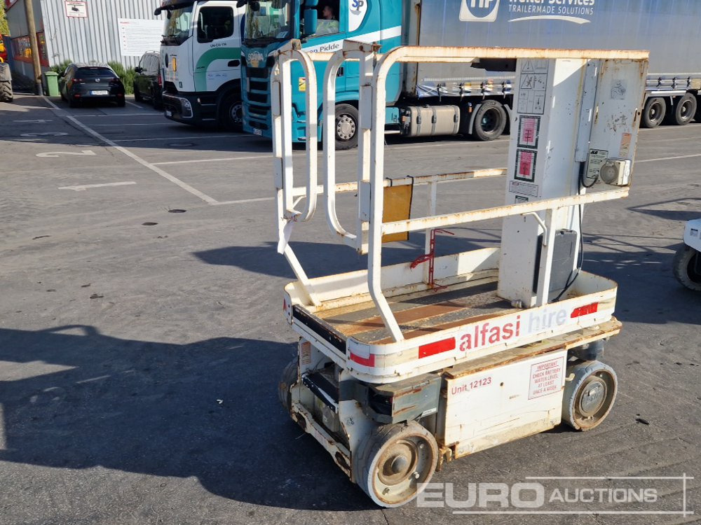 2013 JLG 1230ES - Platformă verticală: Foto 3 2013 JLG 1230ES - Platformă verticală: Foto 3