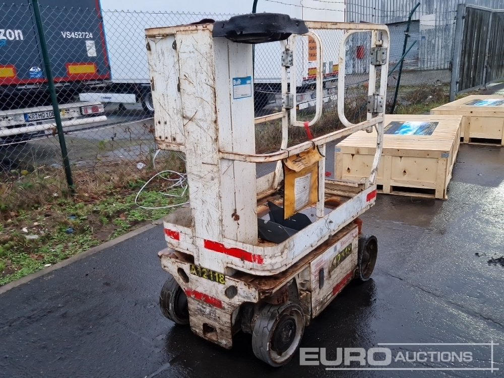 2013 JLG 1230ES - Platformă verticală: Foto 4 2013 JLG 1230ES - Platformă verticală: Foto 4