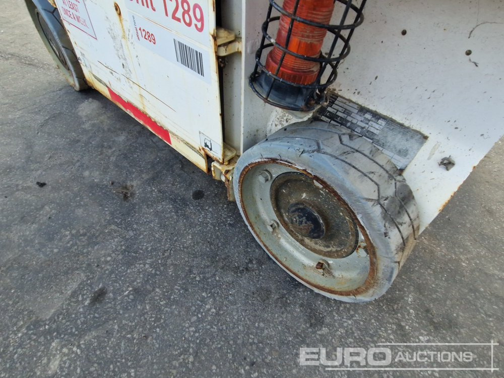 2013 JLG 1230ES - Platformă verticală: Foto 5 2013 JLG 1230ES - Platformă verticală: Foto 5