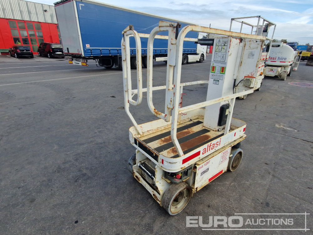 2013 JLG 1230ES - Platformă verticală: Foto 3 2013 JLG 1230ES - Platformă verticală: Foto 3