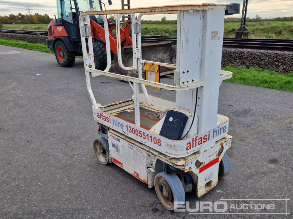 2013 JLG 1230ES - Platformă verticală: Foto 4 2013 JLG 1230ES - Platformă verticală: Foto 4