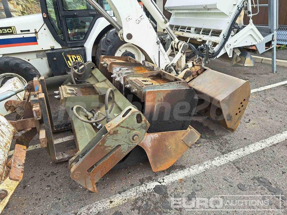2014 Mecalac 12 MTX - Excavator pe roţi: Foto 3 2014 Mecalac 12 MTX - Excavator pe roţi: Foto 3