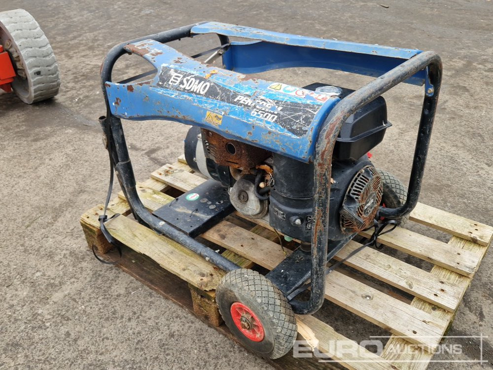 2015 SDMO PERFORM 6500 - Generator electric: Foto 2 2015 SDMO PERFORM 6500 - Generator electric: Foto 2