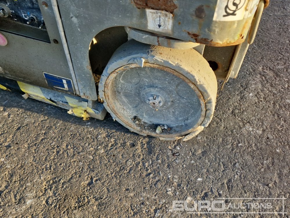 2016 Snorkel TM12-C-E - Platformă verticală: Foto 5 2016 Snorkel TM12-C-E - Platformă verticală: Foto 5