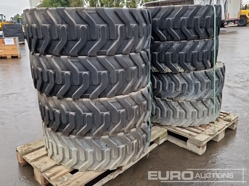 275/70R22.5 Tyres with Rims (8 of) - Anvelopă: Foto 4 275/70R22.5 Tyres with Rims (8 of) - Anvelopă: Foto 4