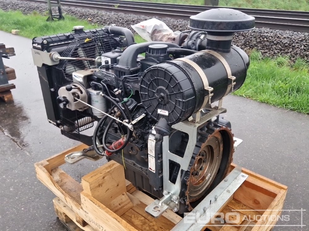 4 Cylinder Turbo Diesel Engine - Motor: Foto 4 4 Cylinder Turbo Diesel Engine - Motor: Foto 4