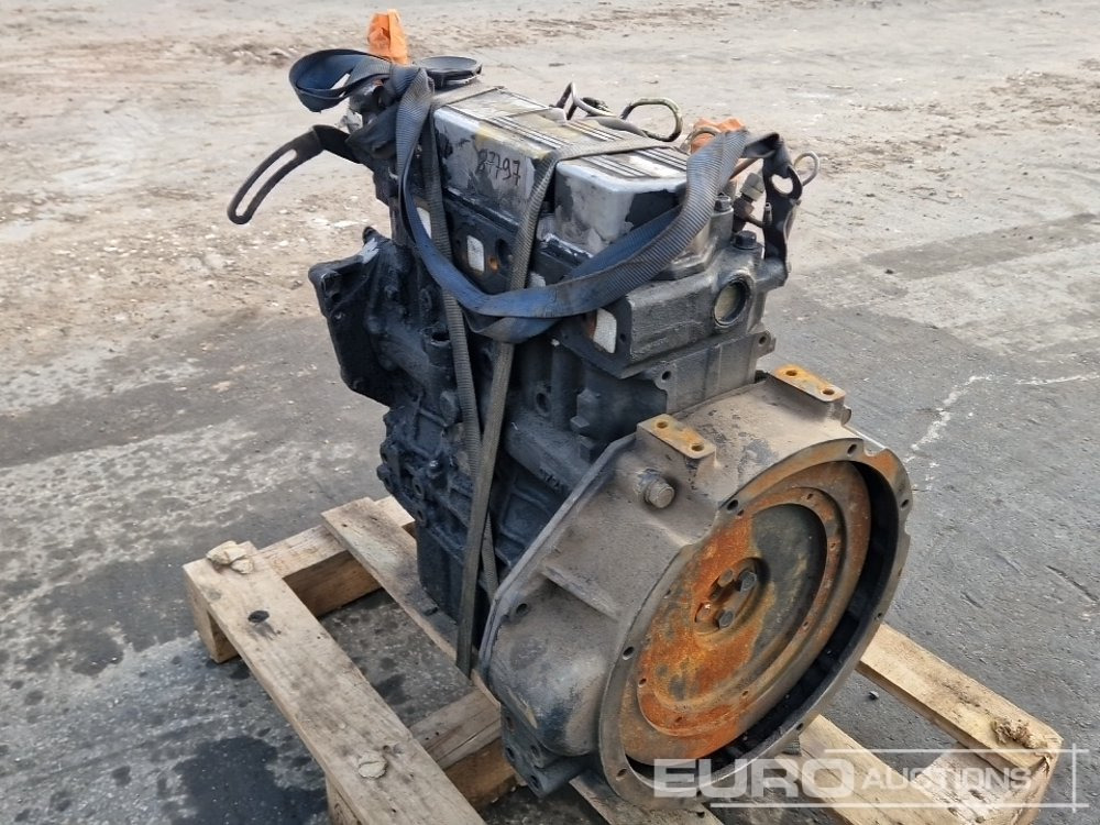 4 Cylinder Turbo Diesel Engine - Motor: Foto 1 4 Cylinder Turbo Diesel Engine - Motor: Foto 1