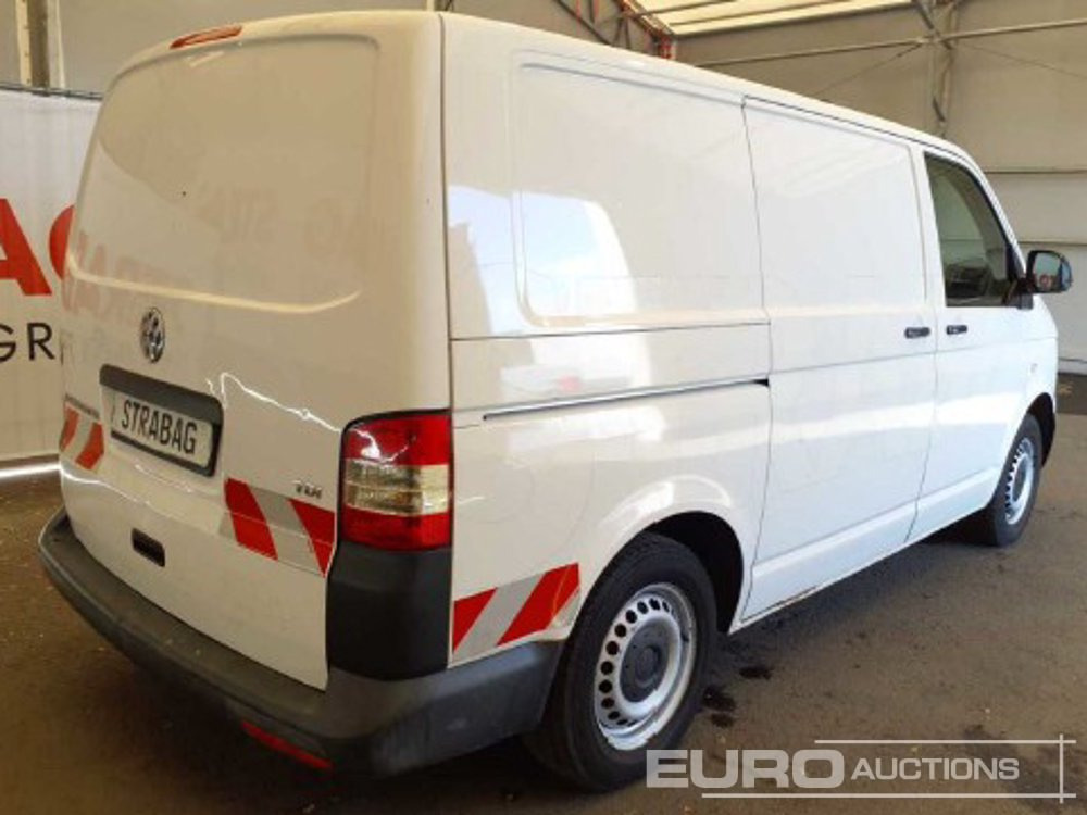 2014 Volkswagen Transporter T5 - Autoutilitară: Foto 4 2014 Volkswagen Transporter T5 - Autoutilitară: Foto 4