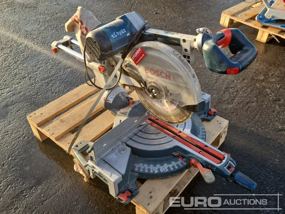 Bosch Mitre Saw - Echipamente de constructii: Foto 4 Bosch Mitre Saw - Echipamente de constructii: Foto 4