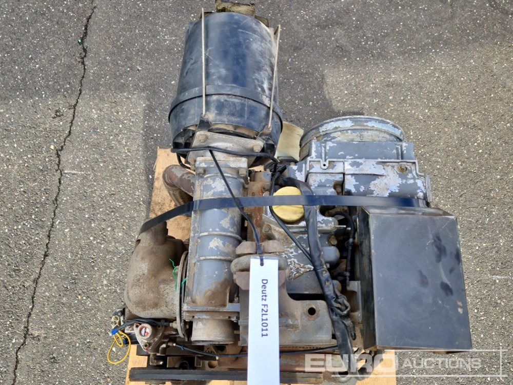 Deutz 2 Cylinder Diesel Engine - Motor: Foto 5 Deutz 2 Cylinder Diesel Engine - Motor: Foto 5