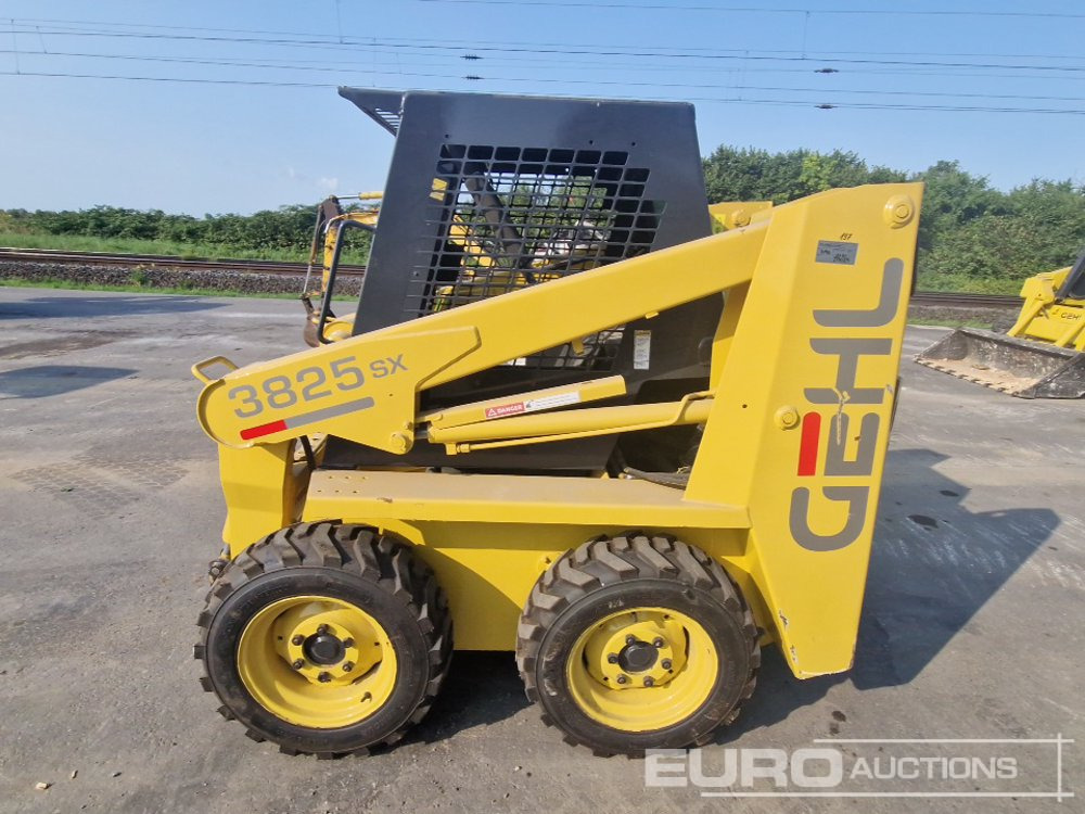 Gehl SL3825 - Mini încărcător: Foto 2 Gehl SL3825 - Mini încărcător: Foto 2