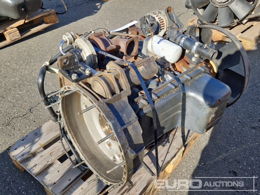 Iveco 4 Cylinder Turbo Diesel Engine - Motor: Foto 1 Iveco 4 Cylinder Turbo Diesel Engine - Motor: Foto 1