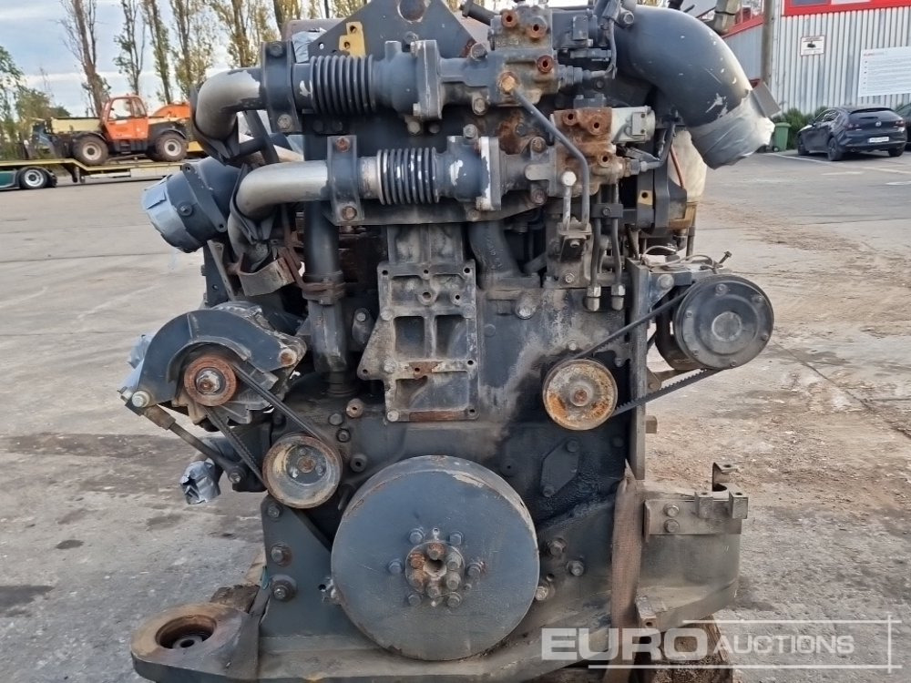 Komatsu 6 Cylinder Turbo Diesel Engine - Motor: Foto 5 Komatsu 6 Cylinder Turbo Diesel Engine - Motor: Foto 5
