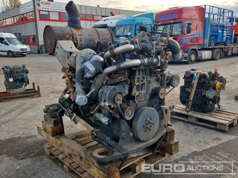 Komatsu 6 Cylinder Turbo Diesel Engine - Motor: Foto 4 Komatsu 6 Cylinder Turbo Diesel Engine - Motor: Foto 4