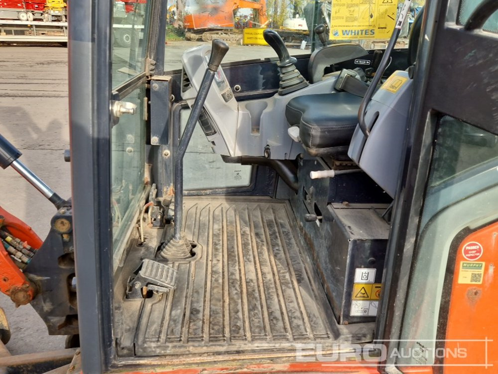 Mini excavator Kubota KX015-4: Foto 24 Mini excavator Kubota KX015-4: Foto 24