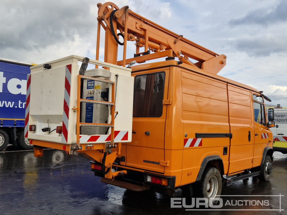 Mercedes 612D - Camion cu nacela: Foto 5 Mercedes 612D - Camion cu nacela: Foto 5