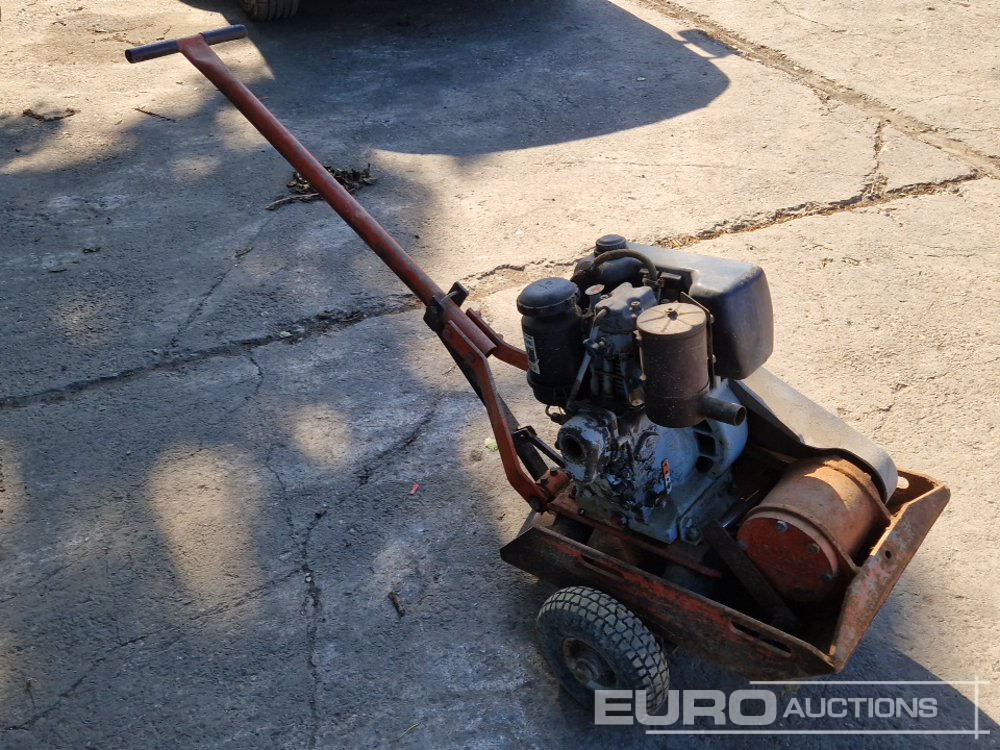 Nemaco Walk Behind Compaction Plate (Hatz Engine) - Maşină de asfaltat: Foto 4 Nemaco Walk Behind Compaction Plate (Hatz Engine) - Maşină de asfaltat: Foto 4