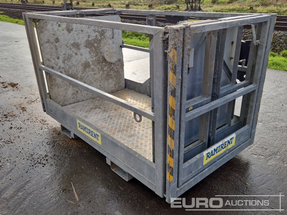 2013 Manitou 2.25/4 MT Manbasket to suit Telehandler - Stivuitor: Foto 1 2013 Manitou 2.25/4 MT Manbasket to suit Telehandler - Stivuitor: Foto 1