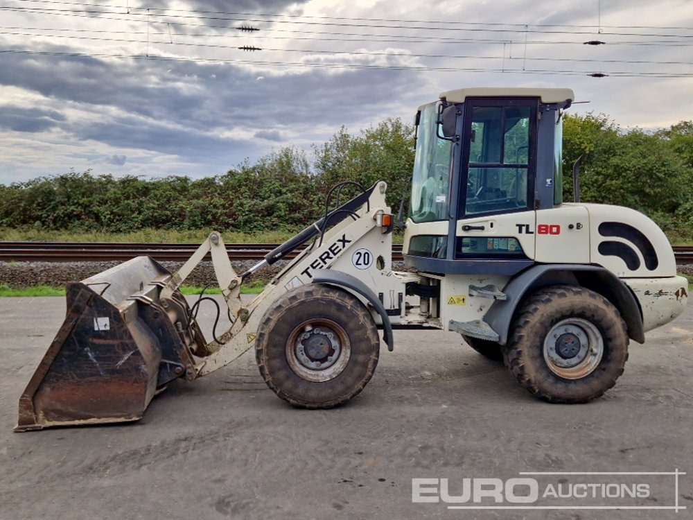Terex TL80 - Încărcător frontal pe pneuri: Foto 2 Terex TL80 - Încărcător frontal pe pneuri: Foto 2