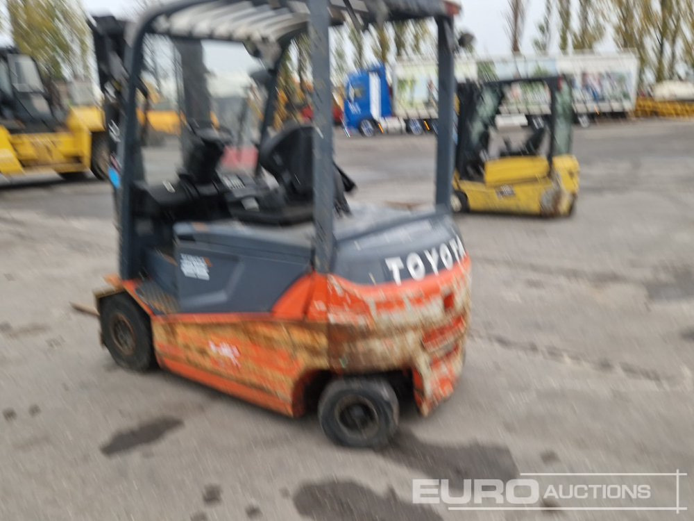 Toyota 8FBMT25 Electric Forklift, 2 Stage Mast, Forks, - Electrostivuitor: Foto 3 Toyota 8FBMT25 Electric Forklift, 2 Stage Mast, Forks, - Electrostivuitor: Foto 3