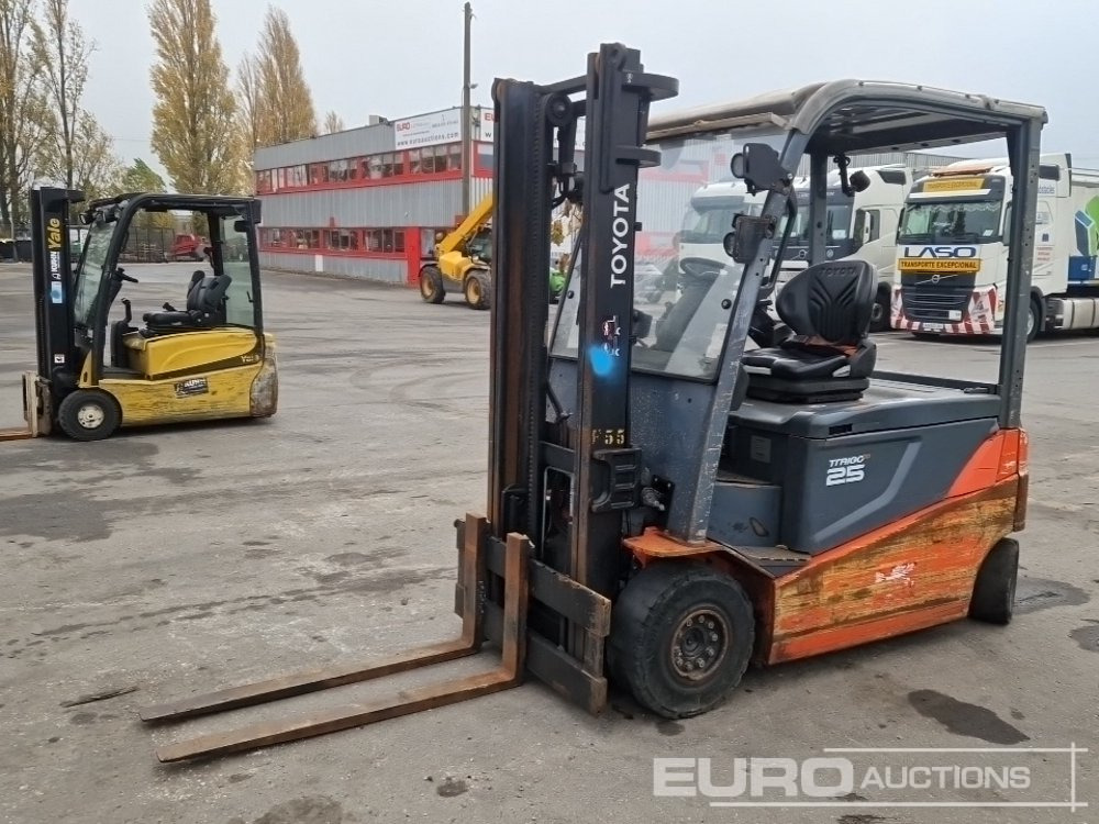 Toyota 8FBMT25 Electric Forklift, 2 Stage Mast, Forks, - Electrostivuitor: Foto 1 Toyota 8FBMT25 Electric Forklift, 2 Stage Mast, Forks, - Electrostivuitor: Foto 1