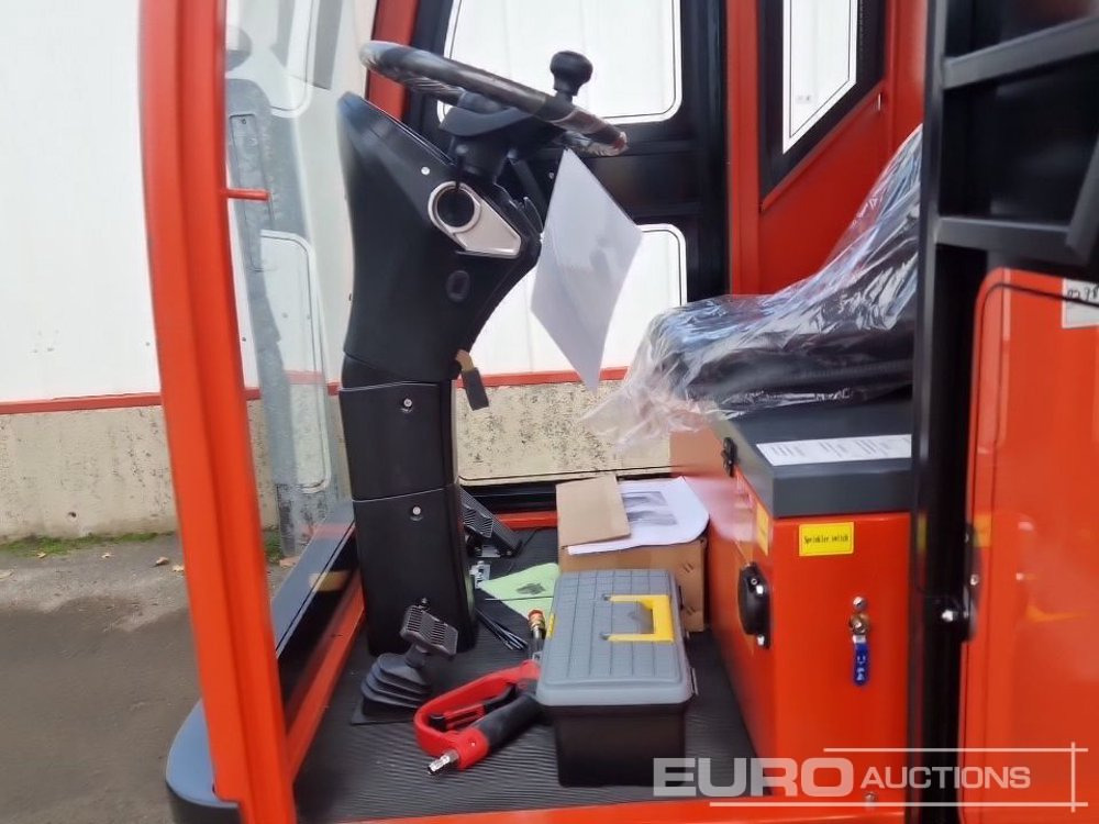 Măturătoare stradală Unused 2025 Zvox 2000G: Foto 20