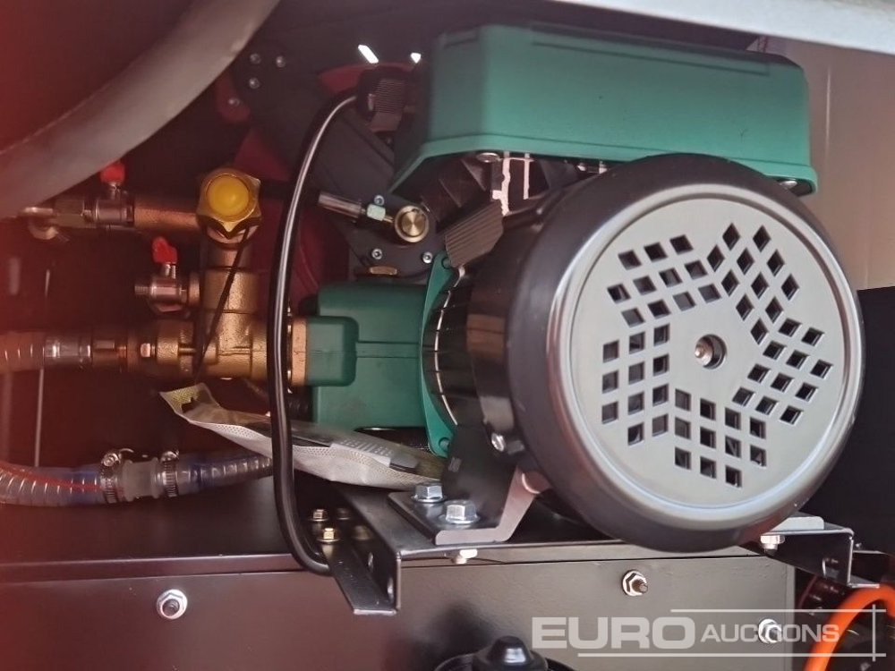 Măturătoare stradală Unused 2025 Zvox 2000G: Foto 18