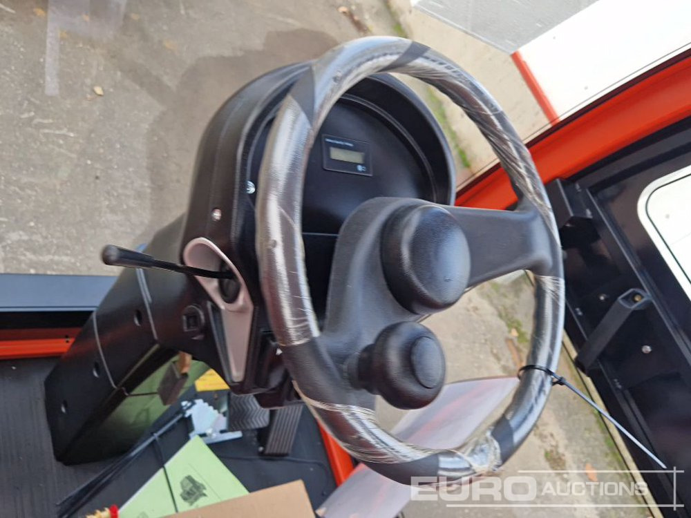 Măturătoare stradală Unused 2025 Zvox 2000G: Foto 23