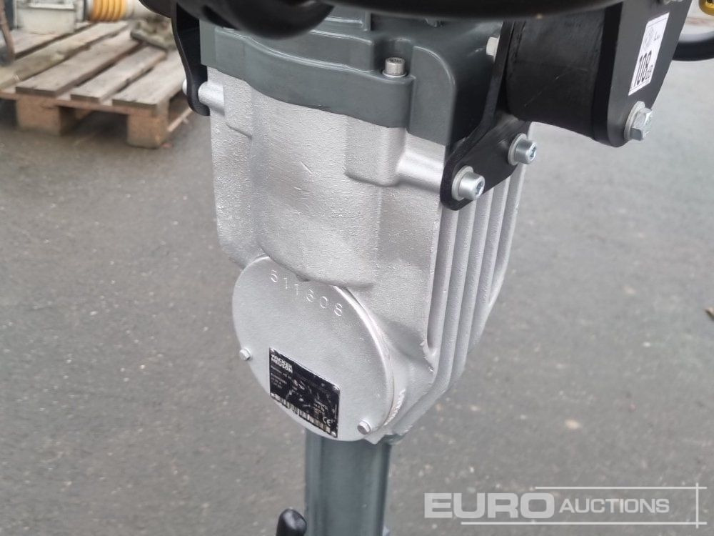 Maşină de asfaltat Unused Wacker Neuson AS30E: Foto 9