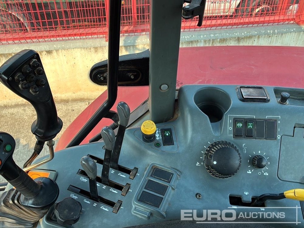 2007 McCormick MC105 - Tractor agricol: Foto 5 2007 McCormick MC105 - Tractor agricol: Foto 5