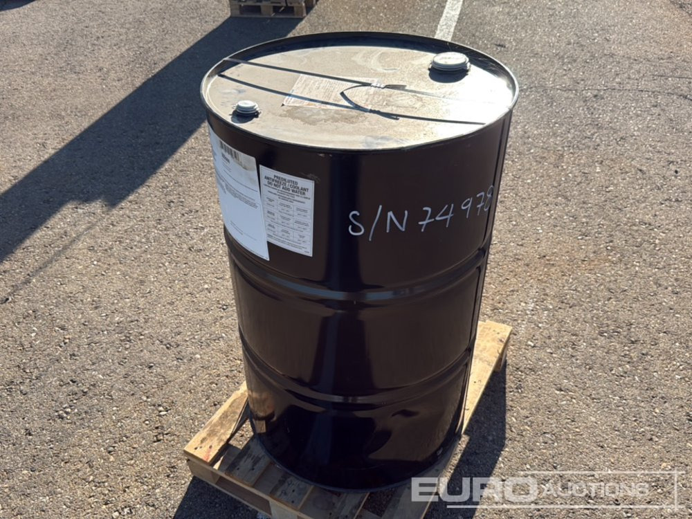200L Barrel Pre-Diluted Antifreeze - Echipamente de constructii: Foto 3 200L Barrel Pre-Diluted Antifreeze - Echipamente de constructii: Foto 3