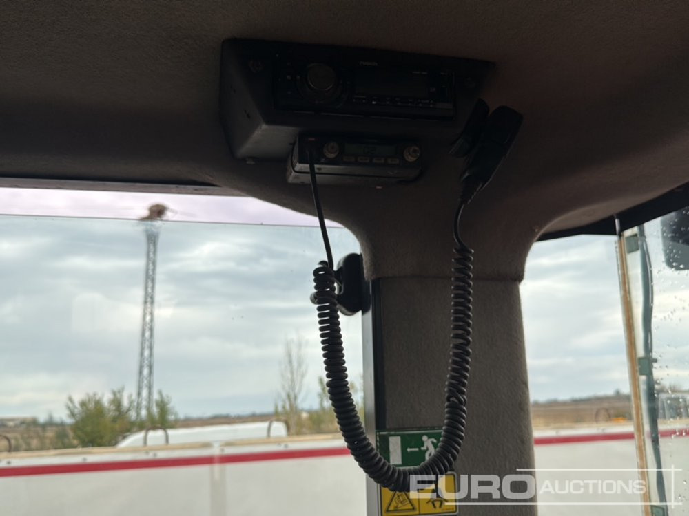 Cilindru compactor 2011 CAT CS74: Foto 24