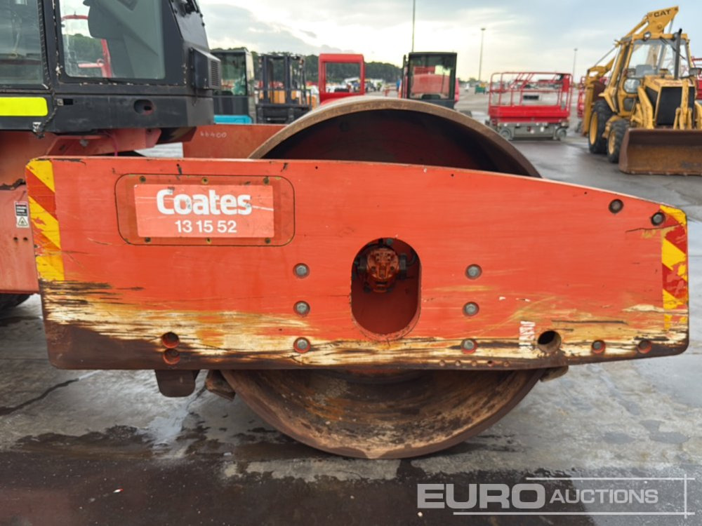 Cilindru compactor 2011 CAT CS74: Foto 15