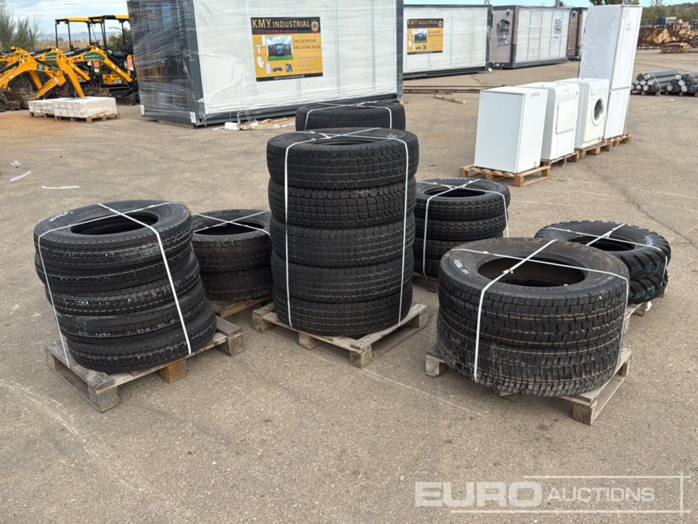 7.00-15NNS Tyre (2 of), 6.00 R16C Tyre (4 of), 245/70R19.5 Tyre (4 of), 215/75R17.5 Tyre (2 of), 6.00R16LT Tyre (5 of), 235/85R16C Tyre (5 of), 245/70R19.5 Tyre (2 of) - Anvelopă: Foto 3 7.00-15NNS Tyre (2 of), 6.00 R16C Tyre (4 of), 245/70R19.5 Tyre (4 of), 215/75R17.5 Tyre (2 of), 6.00R16LT Tyre (5 of), 235/85R16C Tyre (5 of), 245/70R19.5 Tyre (2 of) - Anvelopă: Foto 3