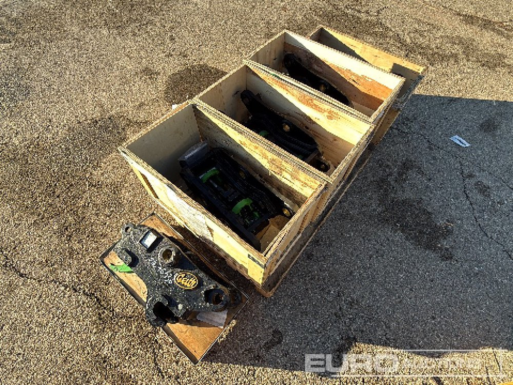 Geith Quick Coupler QC45-50H2G4-555 to suit Kubota KX080-4 (S/Ns 1045725, 1061012, 1053631, 1045727, 1045728) (5 of) - Cuplare rapidă: Foto 1 Geith Quick Coupler QC45-50H2G4-555 to suit Kubota KX080-4 (S/Ns 1045725, 1061012, 1053631, 1045727, 1045728) (5 of) - Cuplare rapidă: Foto 1