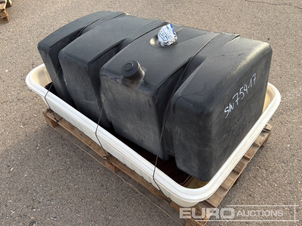 Plastic Fuel Bowser - Rezervor de stocare: Foto 1 Plastic Fuel Bowser - Rezervor de stocare: Foto 1