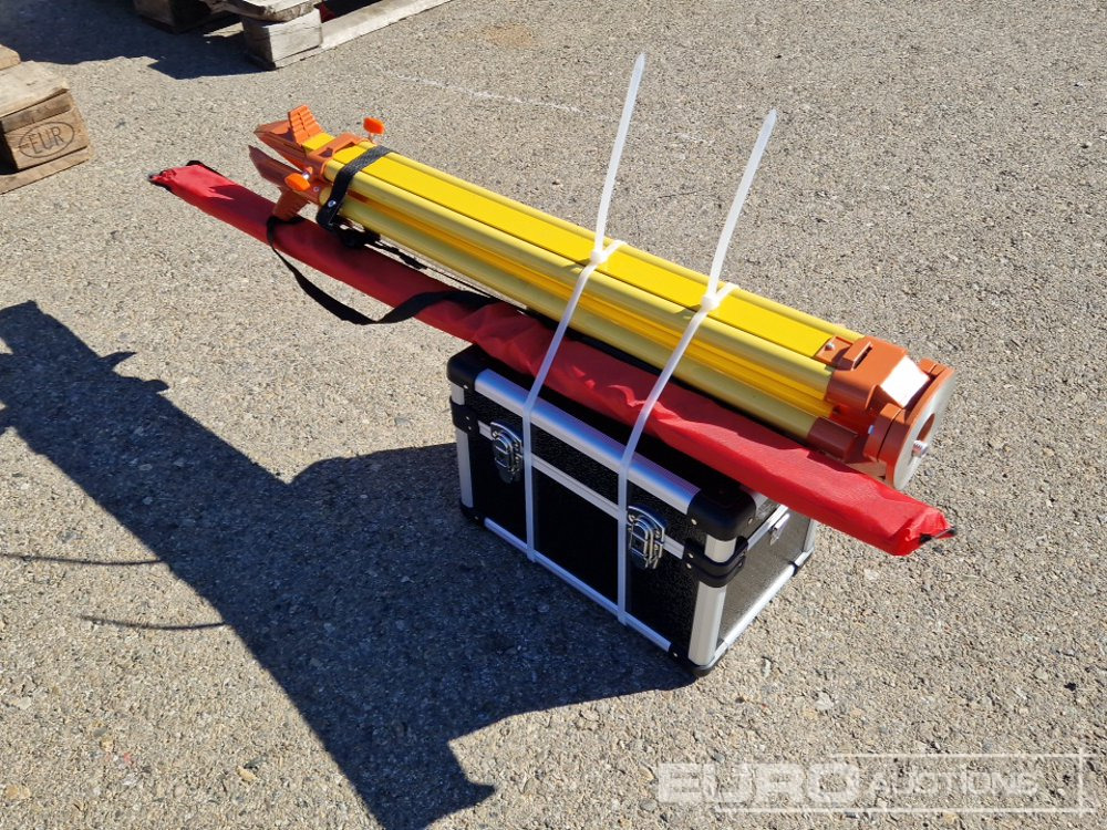 Unused 2025 Captok Self-Leveling Rotary Laser Level With Batteries, Receiver, Tripod, Grade Rod - Echipament de atelier: Foto 3 Unused 2025 Captok Self-Leveling Rotary Laser Level With Batteries, Receiver, Tripod, Grade Rod - Echipament de atelier: Foto 3