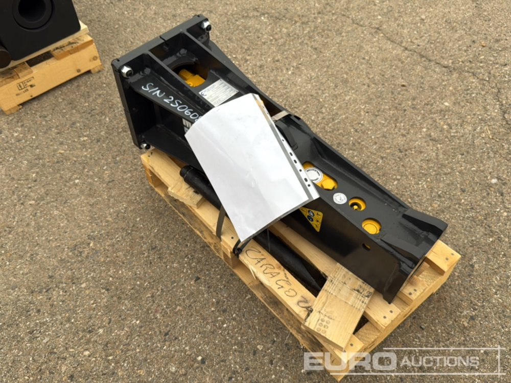 Unused 2025 Mustang GRP150D - Ciocan hidraulic: Foto 4 Unused 2025 Mustang GRP150D - Ciocan hidraulic: Foto 4