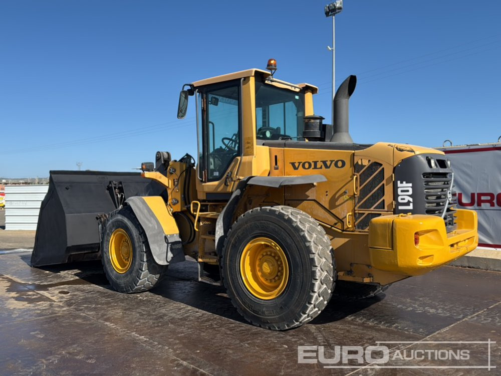 Volvo L90F - Încărcător frontal pe pneuri: Foto 3 Volvo L90F - Încărcător frontal pe pneuri: Foto 3