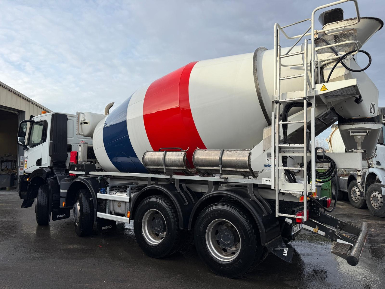 Camion béton Iveco XWay 420 GE-774-AL - Autobetonieră: Foto 5 Camion béton Iveco XWay 420 GE-774-AL - Autobetonieră: Foto 5