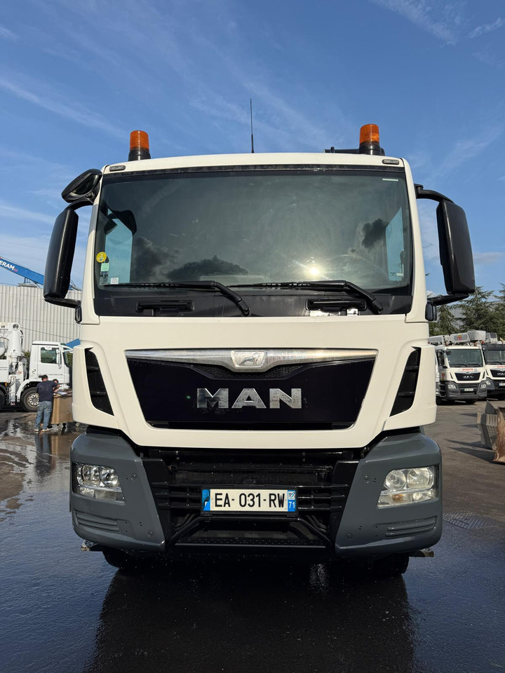 Camion béton MAN TGS 32.400 EA-031-RW - Autobetonieră: Foto 1 Camion béton MAN TGS 32.400 EA-031-RW - Autobetonieră: Foto 1
