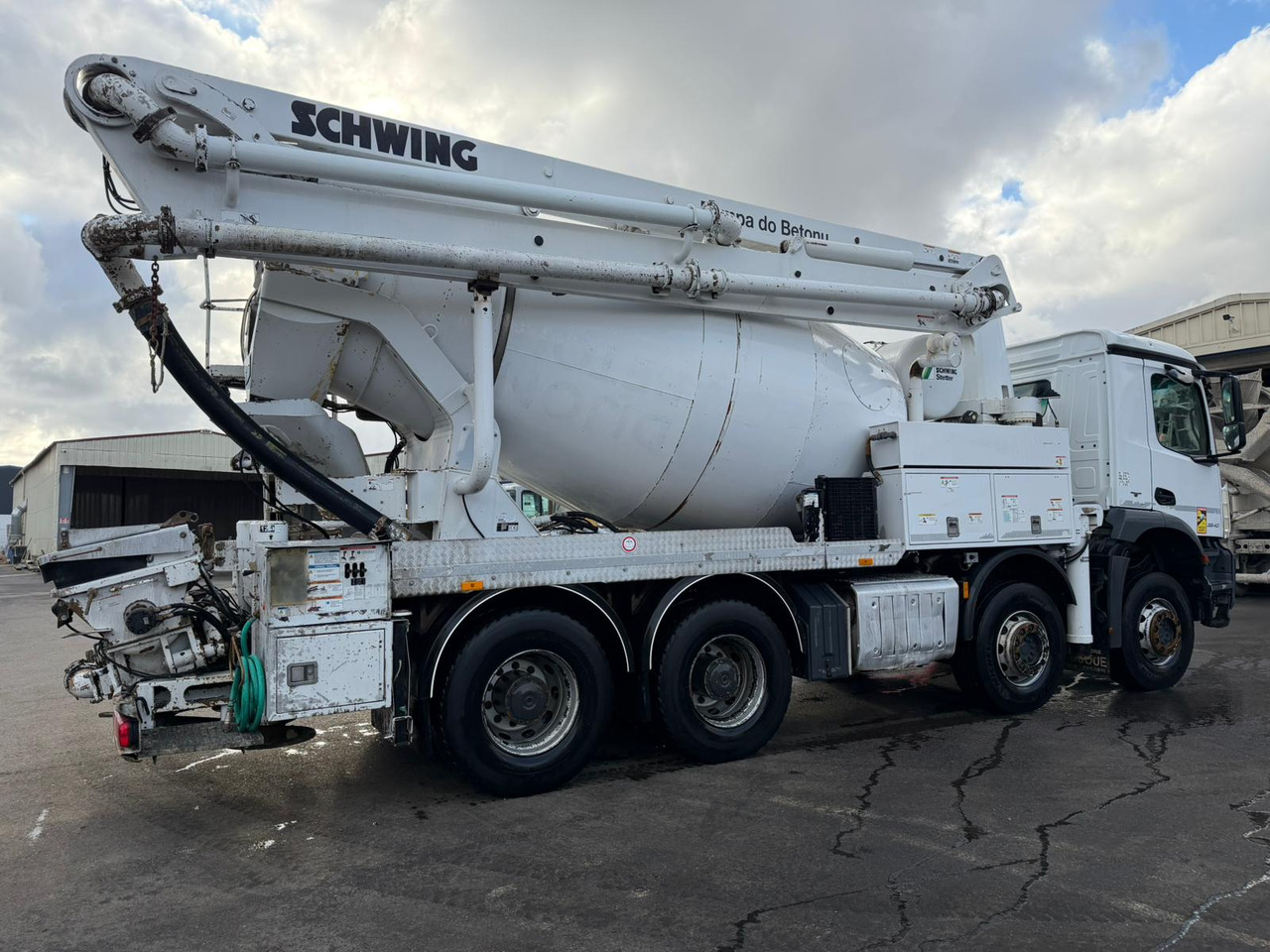 Camion mixo-pompe Mercedes Arocs 3540 EY-194-EP - Autopompă de beton: Foto 5 Camion mixo-pompe Mercedes Arocs 3540 EY-194-EP - Autopompă de beton: Foto 5