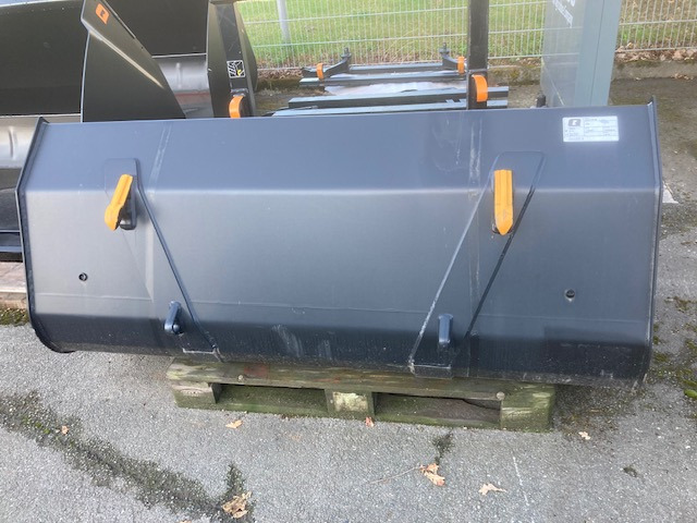 Alö Universalschaufel GM 190 EURO - Încarcator frontal pentru tractor: Foto 3 Alö Universalschaufel GM 190 EURO - Încarcator frontal pentru tractor: Foto 3