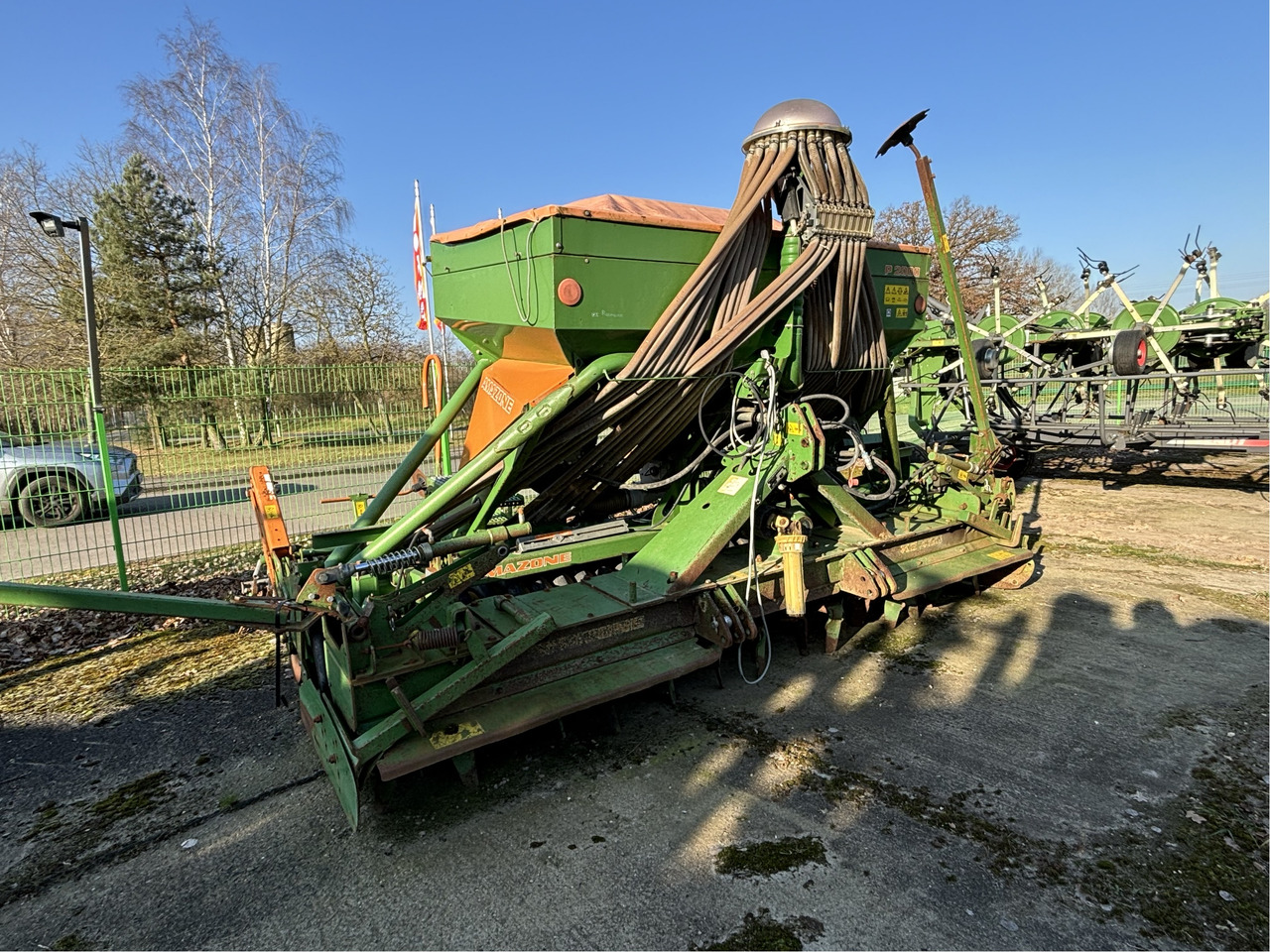 Amazone AD-P Super 4m auf KG 405 - Semănătoare: Foto 2 Amazone AD-P Super 4m auf KG 405 - Semănătoare: Foto 2