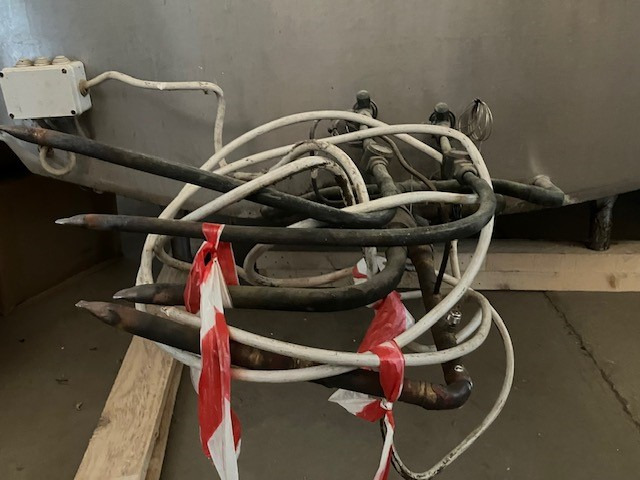 DeLaval 6000L Kühltank - Utilaje de creştere vite: Foto 2 DeLaval 6000L Kühltank - Utilaje de creştere vite: Foto 2