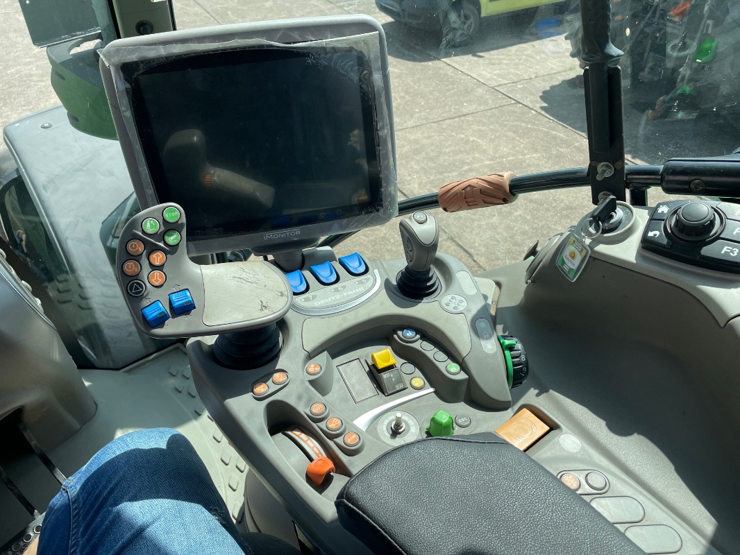 Deutz-Fahr Agrotron 7250 TTV - Tractor agricol: Foto 4 Deutz-Fahr Agrotron 7250 TTV - Tractor agricol: Foto 4