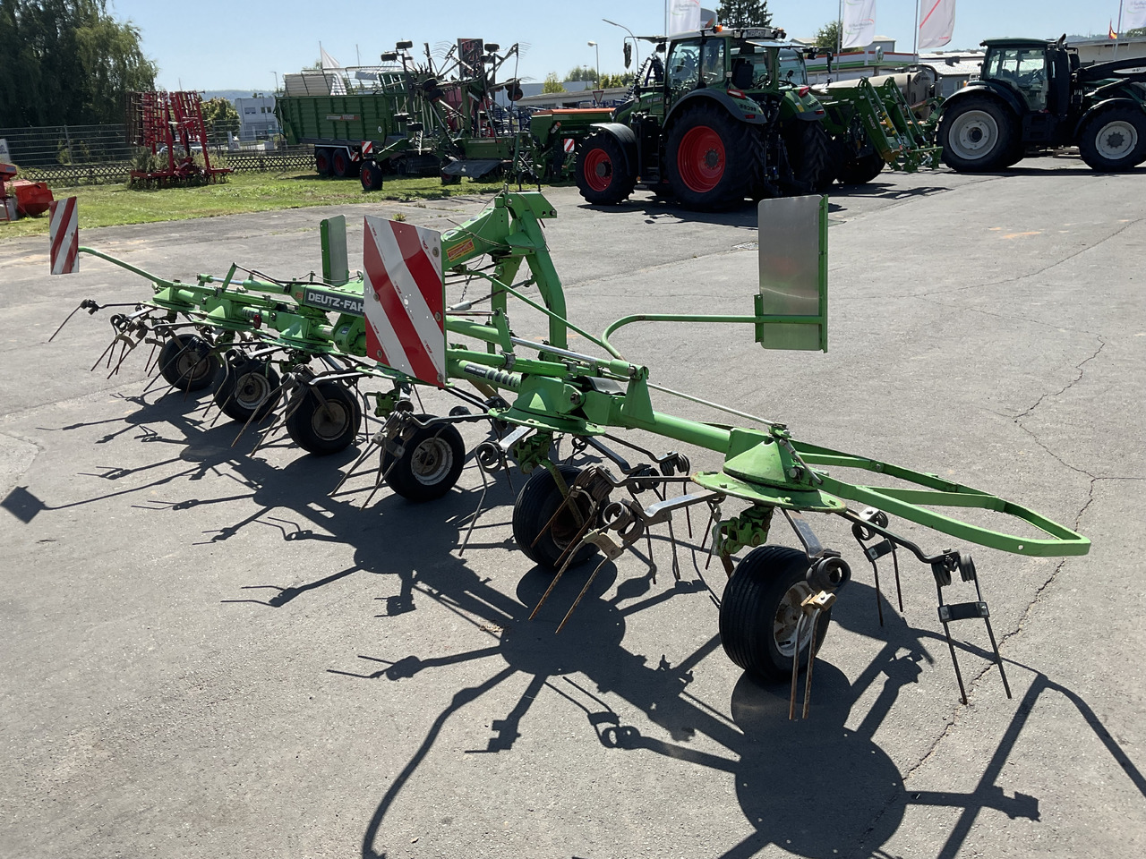 Deutz-Fahr KH 2.64 Heuwender - Maşină de întors fânul: Foto 1 Deutz-Fahr KH 2.64 Heuwender - Maşină de întors fânul: Foto 1