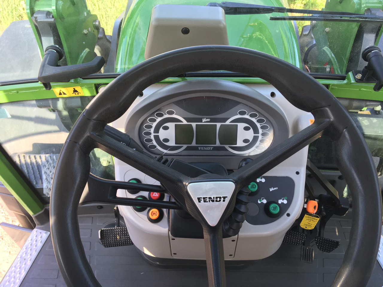 Fendt 211 Vario - Tractor agricol: Foto 2 Fendt 211 Vario - Tractor agricol: Foto 2